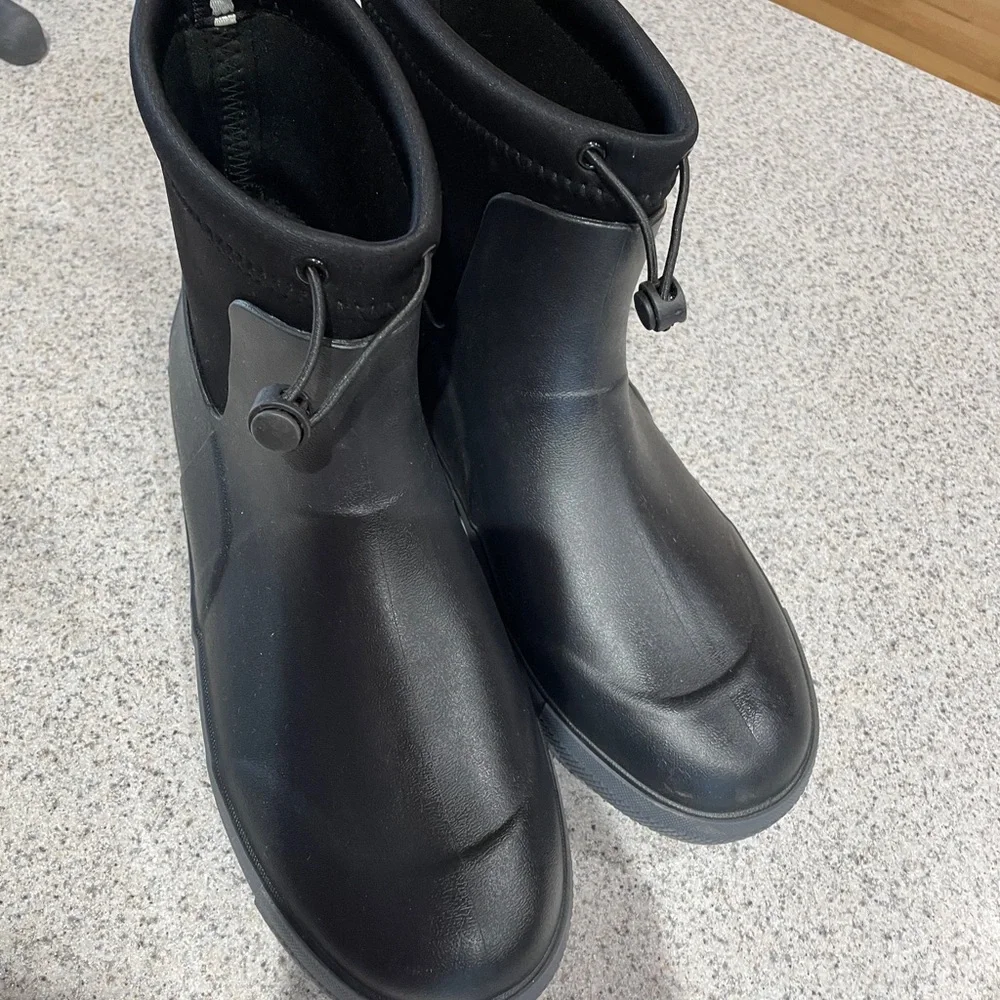⚓️ Black Waterproof Ankle Deck Boots | Toggle Closure | Size 11.5 - 12 - Picture 1 of 3